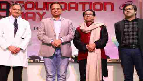Delhi Health Minister Satyendar Jain with Dr SK Sarin at ILBS foundation day celebrations