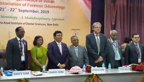 Dr Sangeeta Talwar,  Prof. (Dr.) Mahesh Verma and Justice R K Gauba  at Forensic Odontology conference in New Delhi